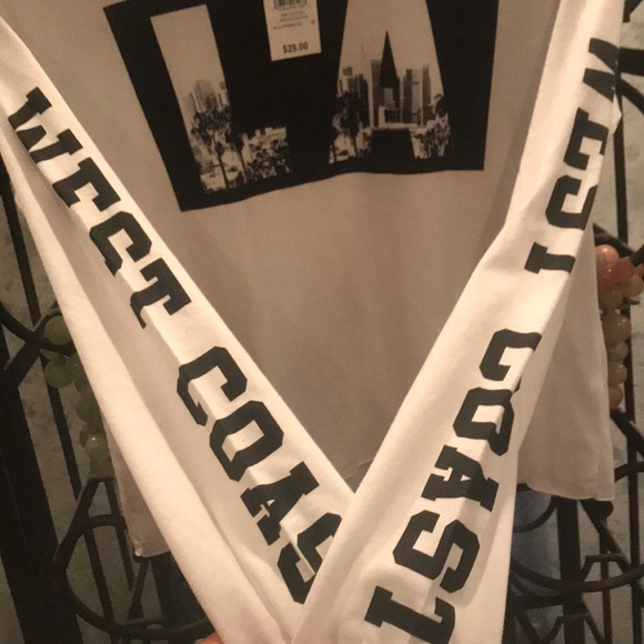 NEW! LOS ANGELES WHITE CROP TOP! Size Med. - Picture 6 of 6